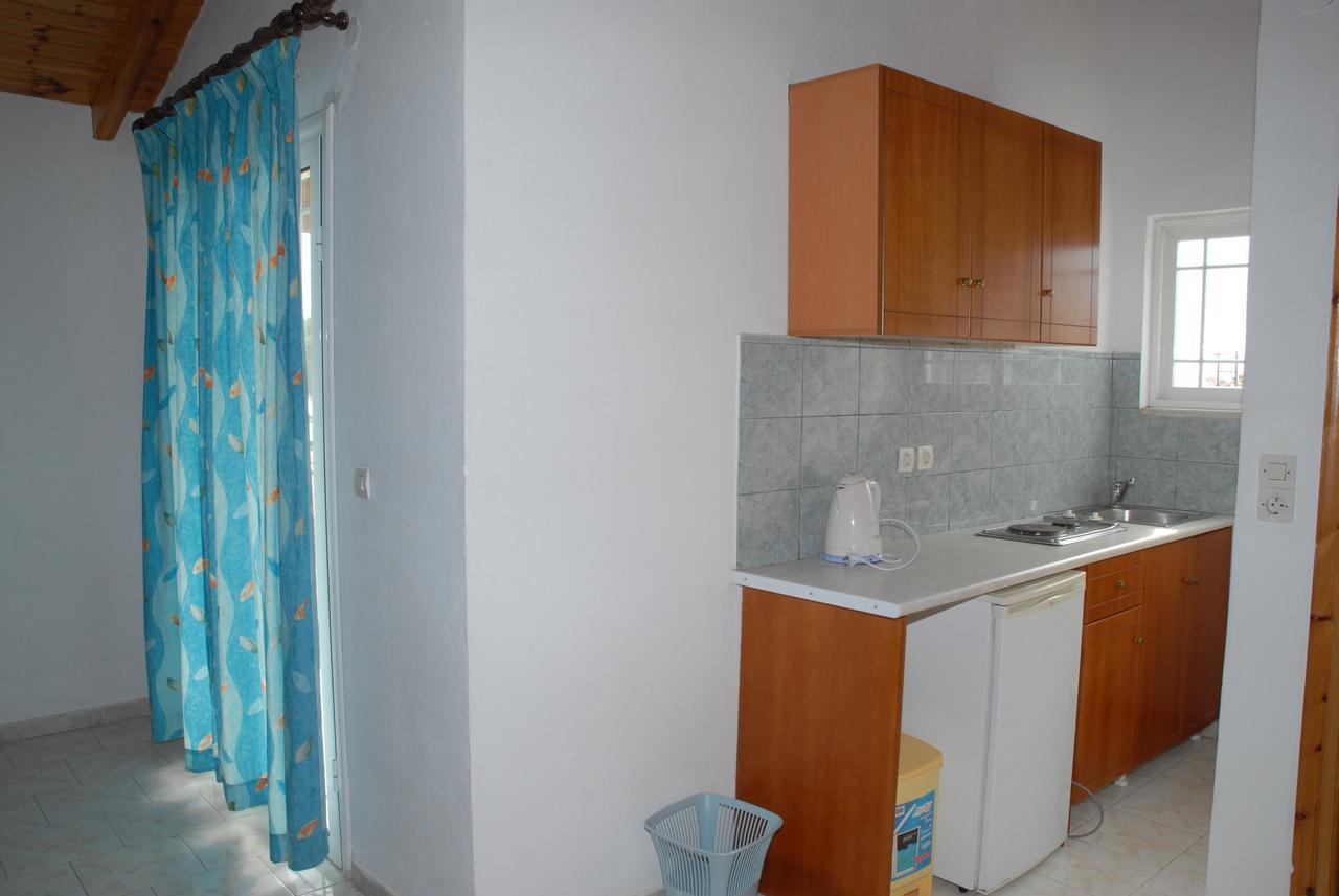 Apollo Hotel Kavos Bagian luar foto