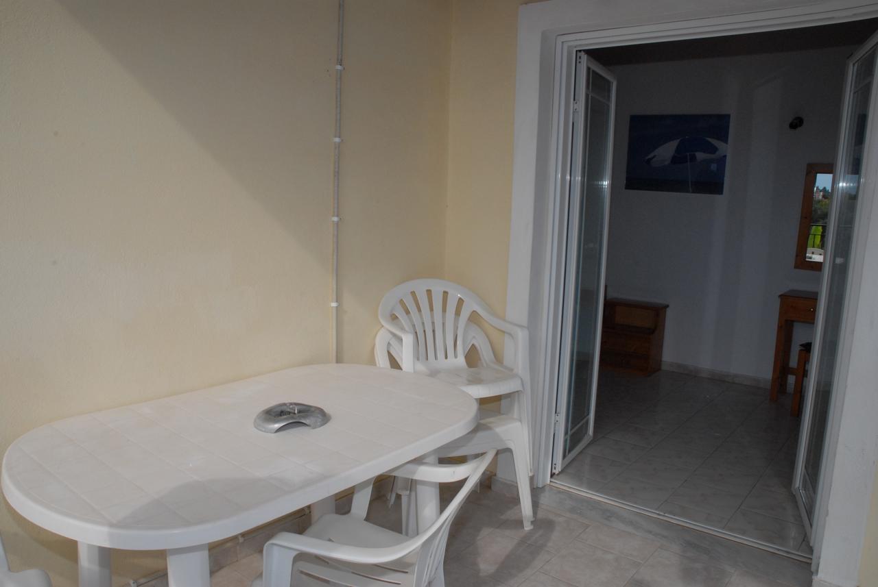 Apollo Hotel Kavos Bagian luar foto