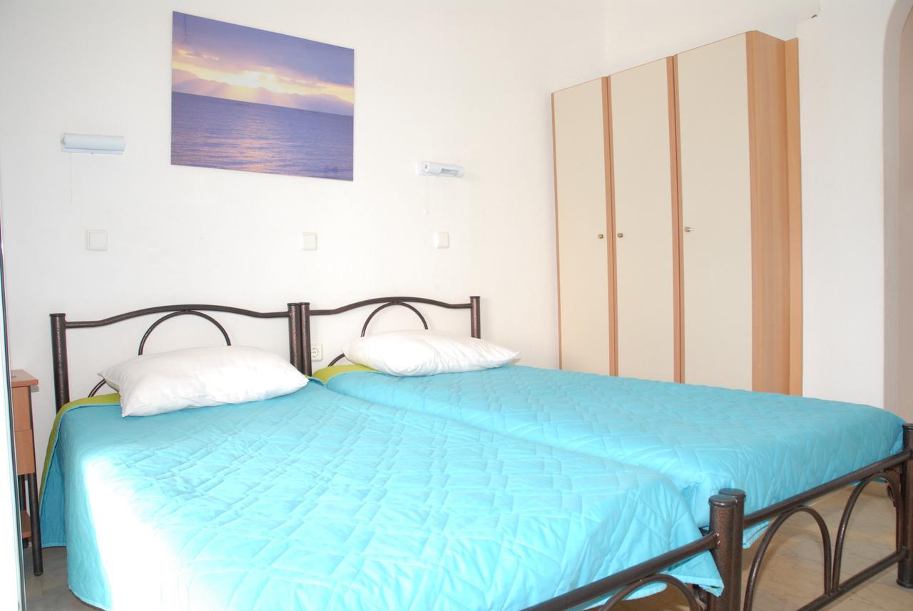 Apollo Hotel Kavos Bagian luar foto