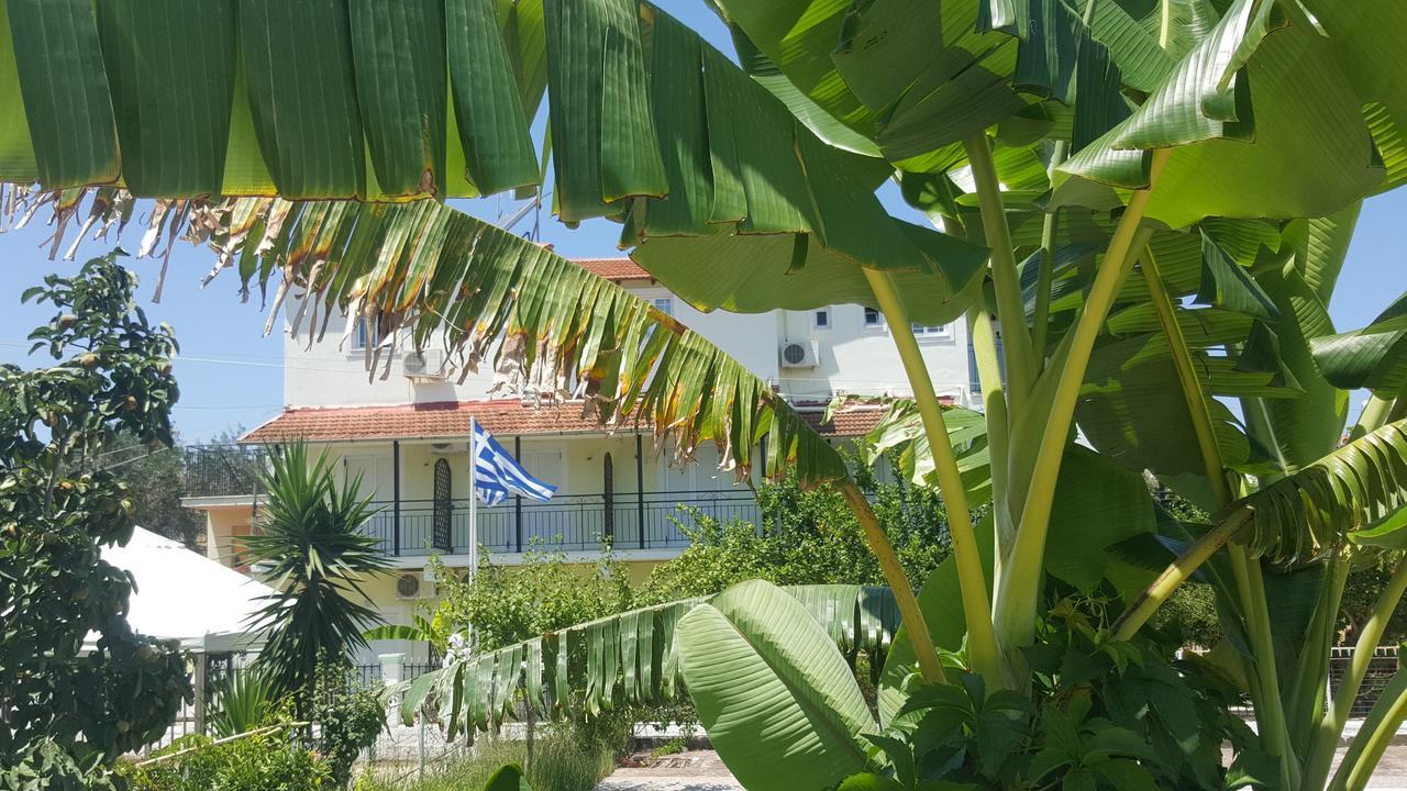 Apollo Hotel Kavos Bagian luar foto
