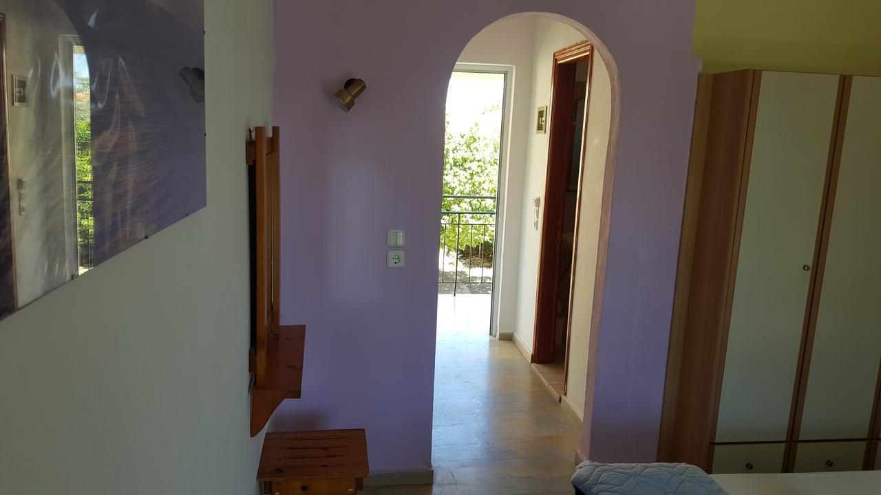 Apollo Hotel Kavos Bagian luar foto