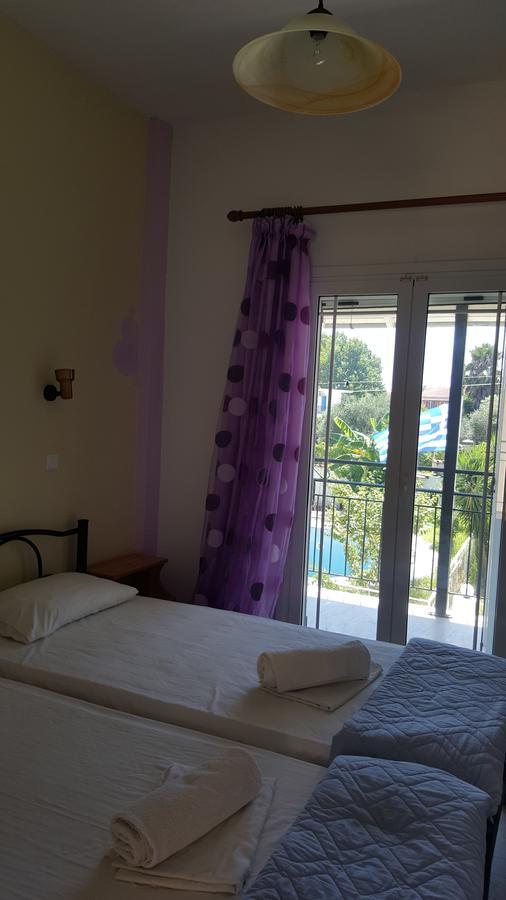 Apollo Hotel Kavos Bagian luar foto