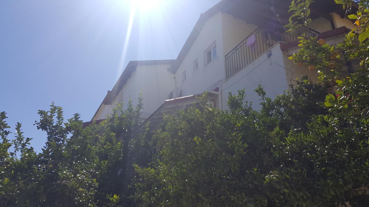 Apollo Hotel Kavos Bagian luar foto