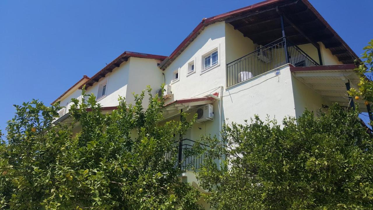 Apollo Hotel Kavos Bagian luar foto