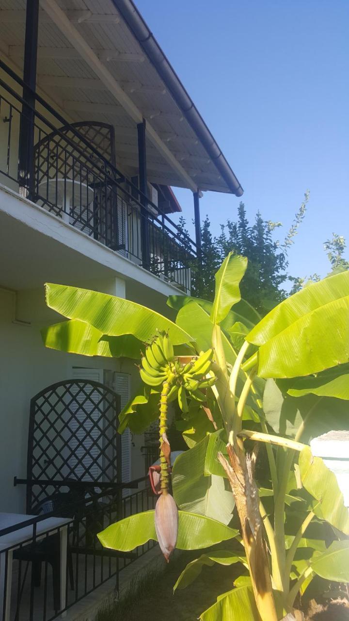 Apollo Hotel Kavos Bagian luar foto
